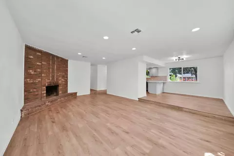 Living - 2636 Avola St, Redding, CA 96002 photo 2 of 4