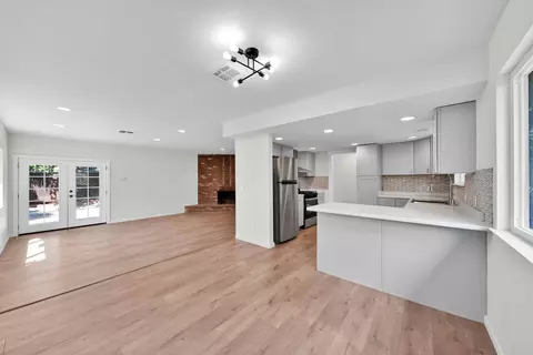Living - 2636 Avola St, Redding, CA 96002 photo 1 of 4