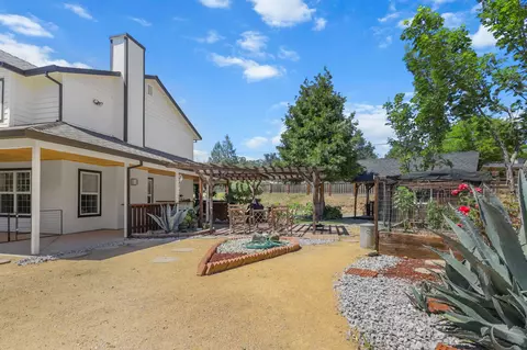 Exterior - 21080 Joanna Way, Redding, CA 96003 photo 19 of 31