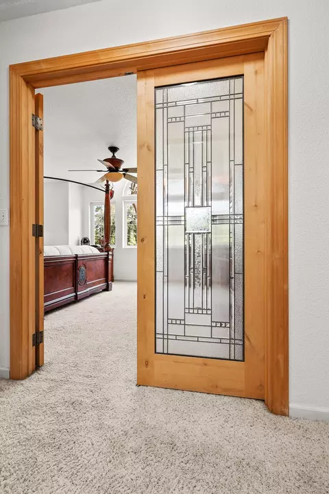 Entry Way - 21080 Joanna Way, Redding, CA 96003 photo 7 of 7
