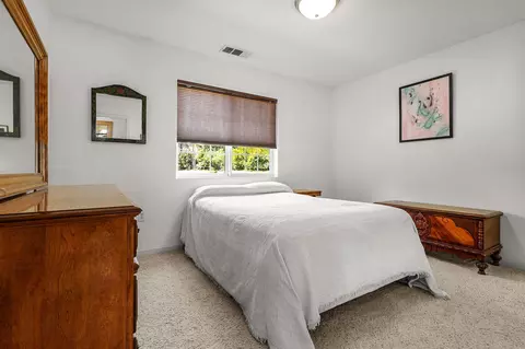 Bedroom - 21080 Joanna Way, Redding, CA 96003 photo 3 of 7