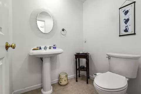 Bath - 21080 Joanna Way, Redding, CA 96003 photo 1 of 5