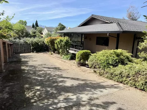 3856 Westgate Ave, Redding, CA 96001