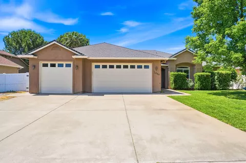 3444 Denali St, Redding, CA 96002