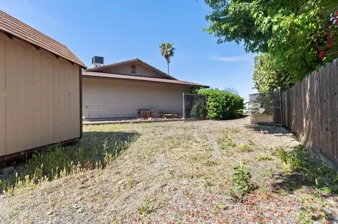 Exterior - 2560 Oriole Dr, Red Bluff, CA 96080 photo 11 of 12