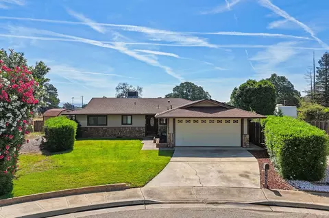 2560 Oriole Dr, Red Bluff, CA 96080