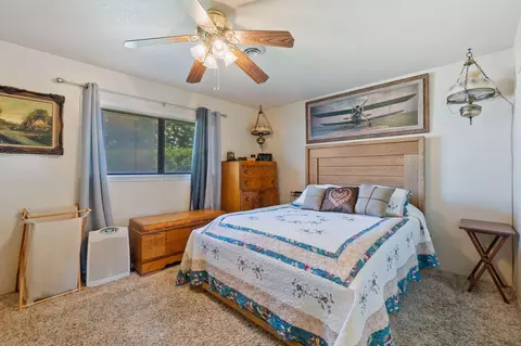 Bedroom - 2560 Oriole Dr, Red Bluff, CA 96080 photo 1 of 4