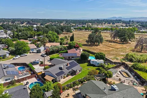 View/Area - 2560 Oriole Dr, Red Bluff, CA 96080 photo 10 of 11