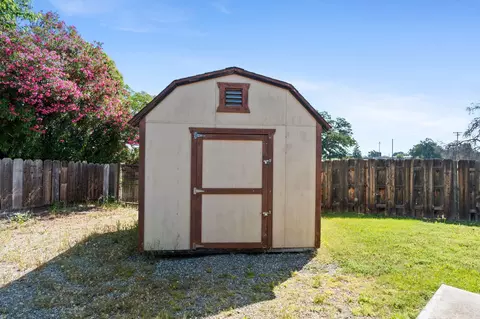 Exterior - 2560 Oriole Dr, Red Bluff, CA 96080 photo 10 of 12