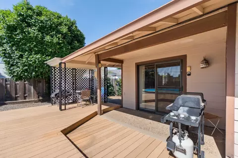 Exterior - 2560 Oriole Dr, Red Bluff, CA 96080 photo 6 of 12