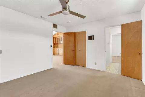 Bedroom - 870 Redbud Dr, Redding, CA 96001 photo 2 of 8