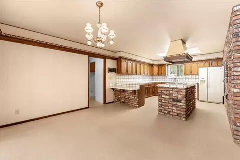 Kitchen - 870 Redbud Dr, Redding, CA 96001 photo 1 of 7