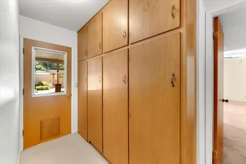 Entry Way - 870 Redbud Dr, Redding, CA 96001 photo 2 of 2