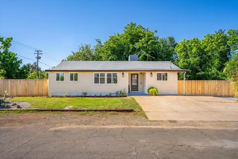 Exterior - 1118 4th St, Redding, CA 96002 photo 5 of 5