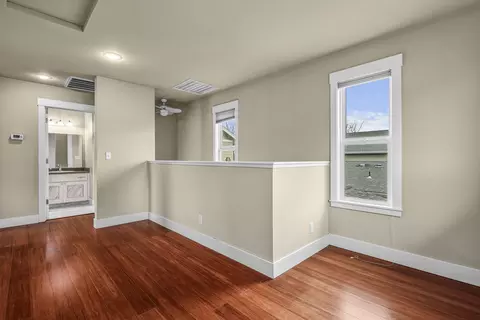 Entry Way - 864 Kite Ln, Redding, CA 96001 photo 1 of 1