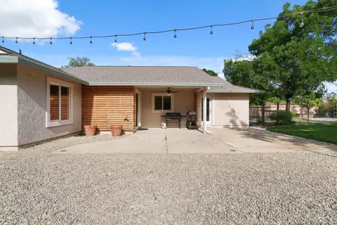 Exterior - 3073 Sunglow Dr, Redding, CA 96001 photo 3 of 4