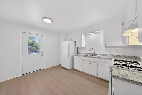 Kitchen - 2490 Galaxy Way, Redding, CA 96002 photo 3 of 3