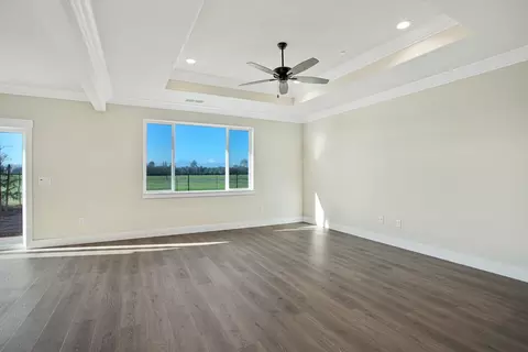 Living - 5172 Merced, Redding, CA 96002 photo 2 of 2