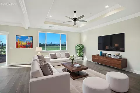 Living - 5172 Merced, Redding, CA 96002 photo 1 of 2