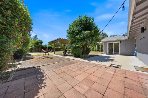 Exterior - 2661 Snow Ln, Redding, CA 96003 photo 4 of 12
