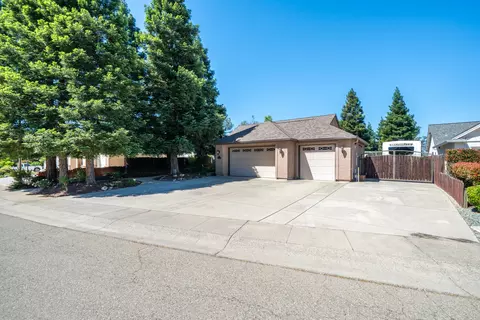 Exterior - 2091 Oshea Way, Redding, CA 96003 photo 2 of 21