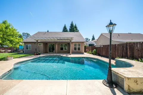 Exterior - 2091 Oshea Way, Redding, CA 96003 photo 10 of 21