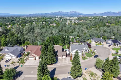 View/Area - 2091 Oshea Way, Redding, CA 96003 photo 2 of 6