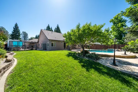 Exterior - 2091 Oshea Way, Redding, CA 96003 photo 12 of 21