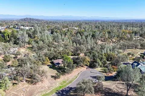 View/Area - 8751 Goldstone Ln, Redding, CA 96001 photo 6 of 10
