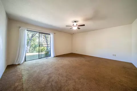 Bedroom - 8751 Goldstone Ln, Redding, CA 96001 photo 2 of 6
