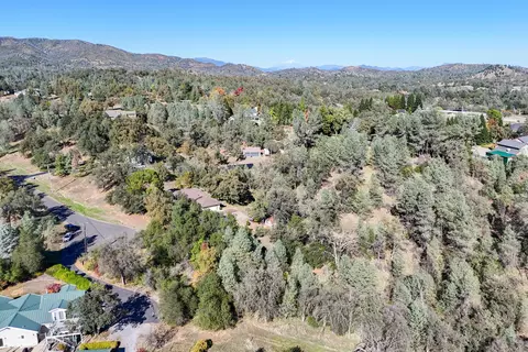 View/Area - 8751 Goldstone Ln, Redding, CA 96001 photo 10 of 10