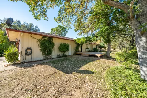 Exterior - 8751 Goldstone Ln, Redding, CA 96001 photo 11 of 19