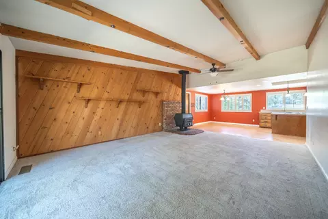 Living - 8751 Goldstone Ln, Redding, CA 96001 photo 2 of 6