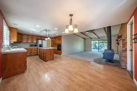 Living - 8751 Goldstone Ln, Redding, CA 96001 photo 1 of 6