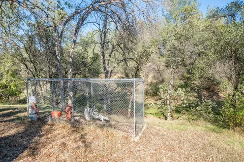 Exterior - 8751 Goldstone Ln, Redding, CA 96001 photo 18 of 19