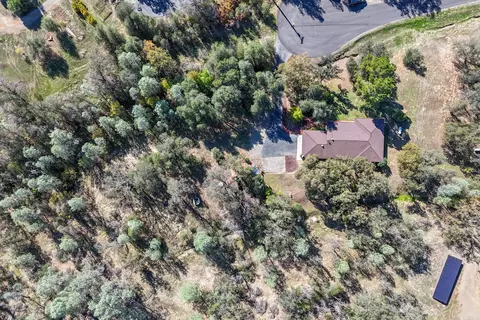 View/Area - 8751 Goldstone Ln, Redding, CA 96001 photo 2 of 10