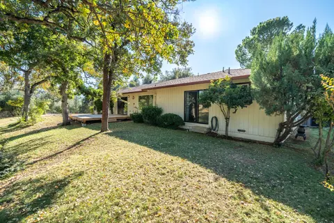 Exterior - 8751 Goldstone Ln, Redding, CA 96001 photo 9 of 19