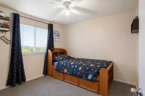Bedroom - 5335 Stonethrow Ct, Redding, CA 96003 photo 2 of 3