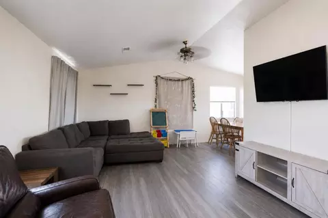 Living - 5335 Stonethrow Ct, Redding, CA 96003 photo 1 of 1