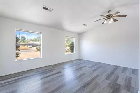 5335 Stonethrow Ct, Redding, CA 96003 photo 8