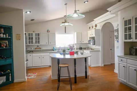 Kitchen - 8113 Churn Creek Rd, Redding, CA 96002 photo 2 of 5