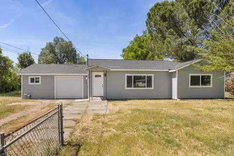 Exterior - 2460 S Balls Ferry Rd, Anderson, CA 96007 photo 5 of 8
