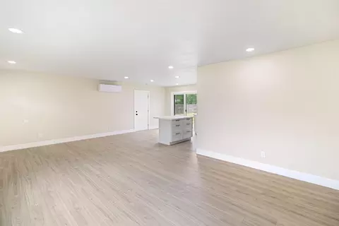 Living - 2460 S Balls Ferry Rd, Anderson, CA 96007 photo 5 of 5