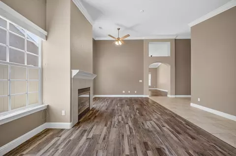 Living - 2169 Cadjew St, Redding, CA 96003 photo 4 of 8