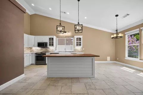 Kitchen - 2169 Cadjew St, Redding, CA 96003 photo 1 of 3