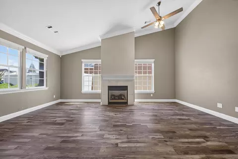 Living - 2169 Cadjew St, Redding, CA 96003 photo 3 of 8