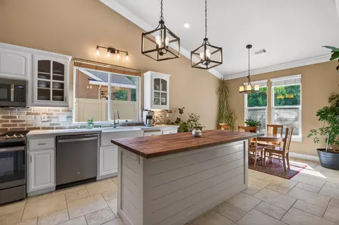 Kitchen - 2169 Cadjew St, Redding, CA 96003 photo 3 of 3