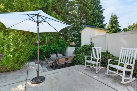 Exterior - 2169 Cadjew St, Redding, CA 96003 photo 7 of 10