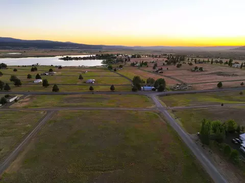 202 Star Pine Rd, Alturas, CA 96101