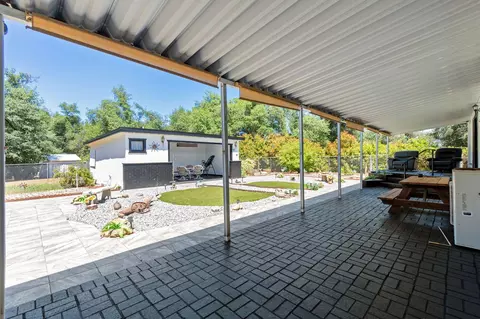 Exterior - 10390 October Ln, Redding, CA 96003 photo 5 of 32